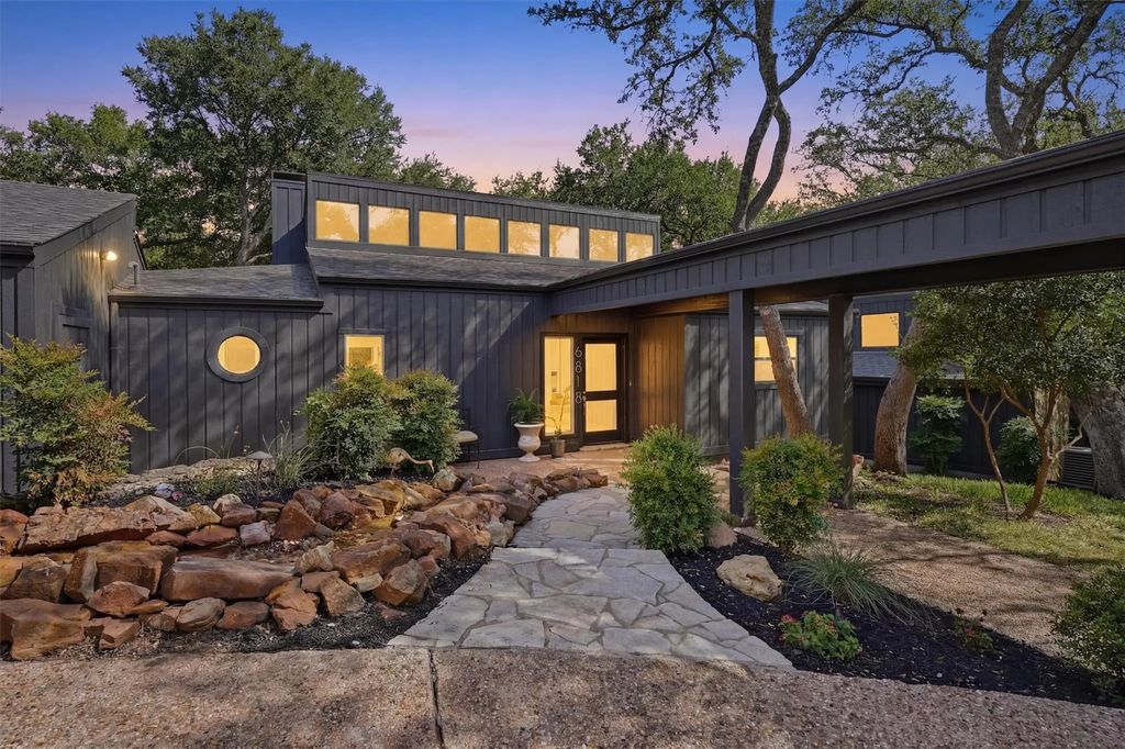 6818 Westover Drive, Granbury