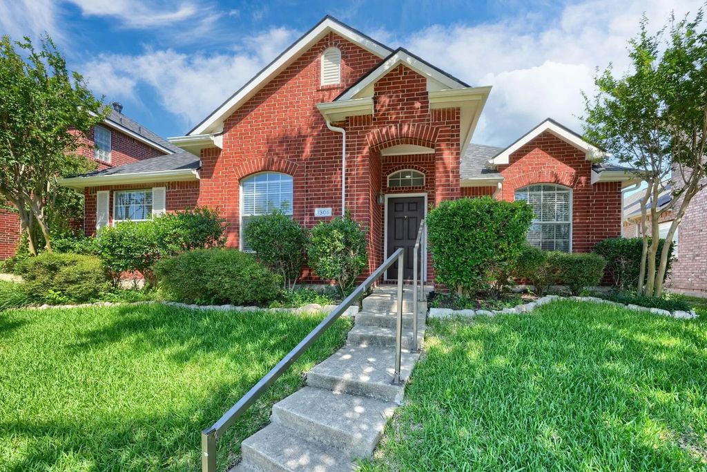 1305 Heather Brook Drive, Allen