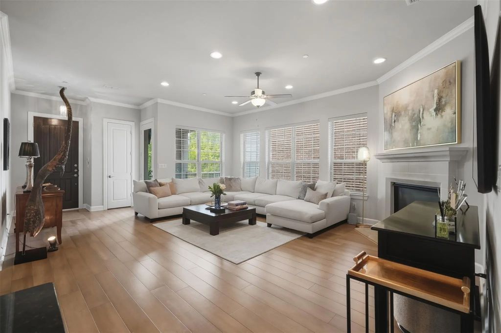 5005 Meridian Lane 2103, Addison
