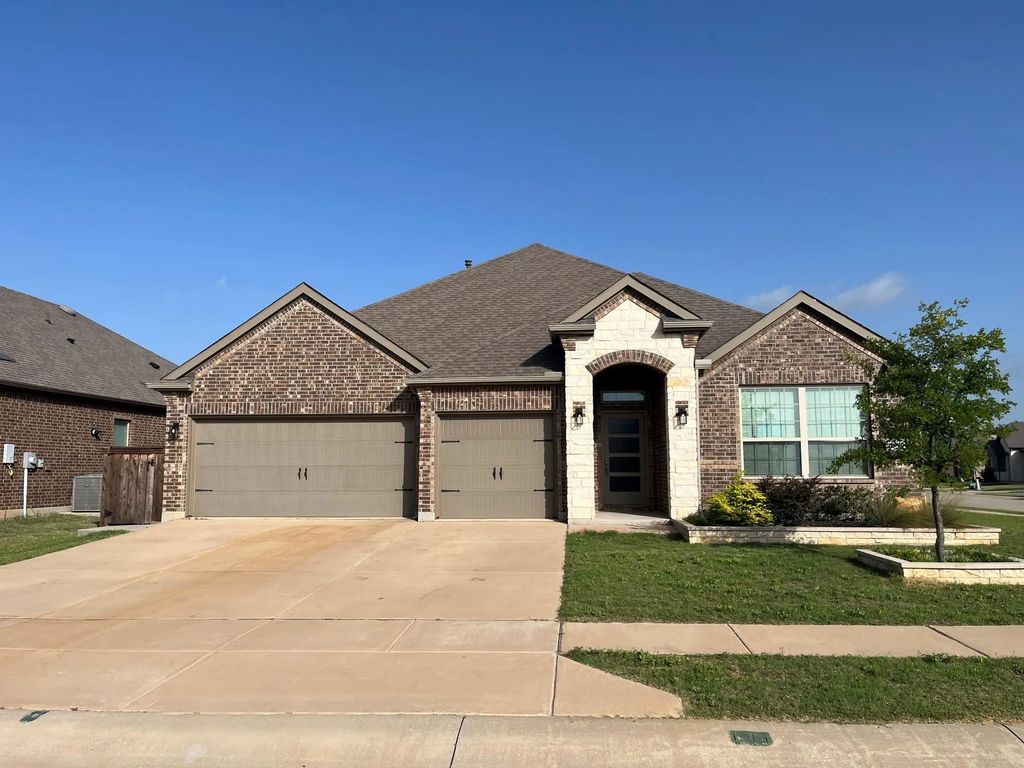 3217 Shady Brook Lane, Aubrey