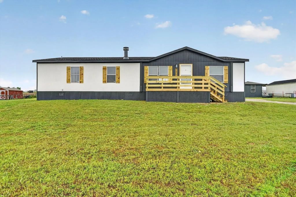 5803 Kentucky Street, Joshua