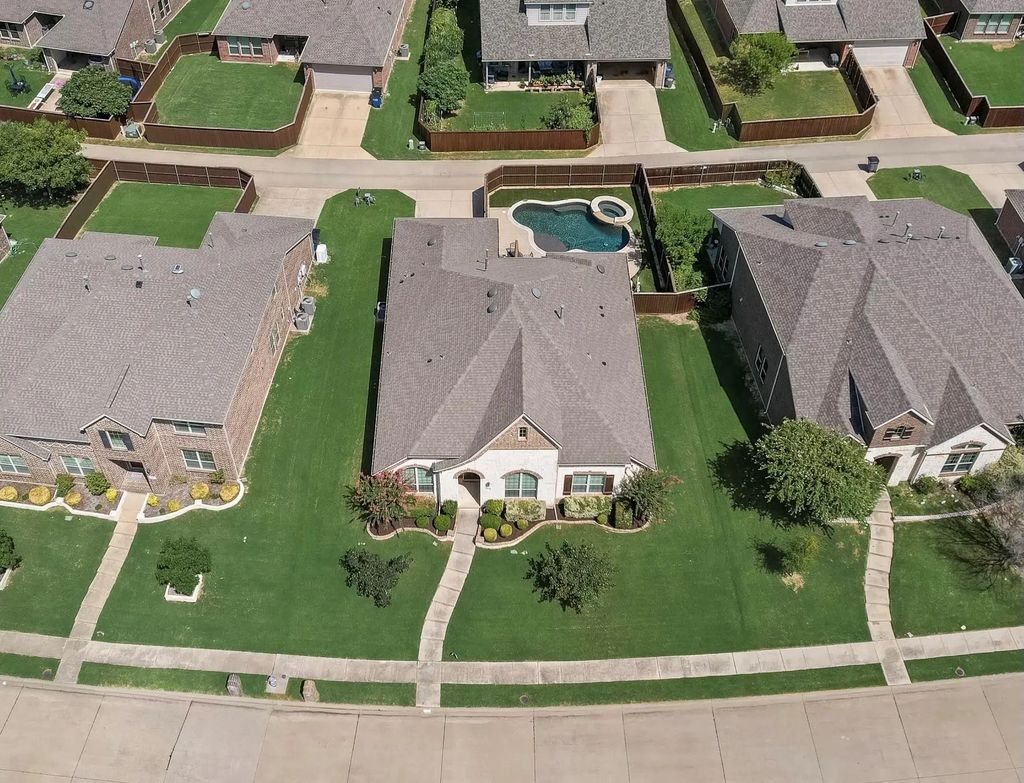 1044 Enchanted Rock Drive, Allen