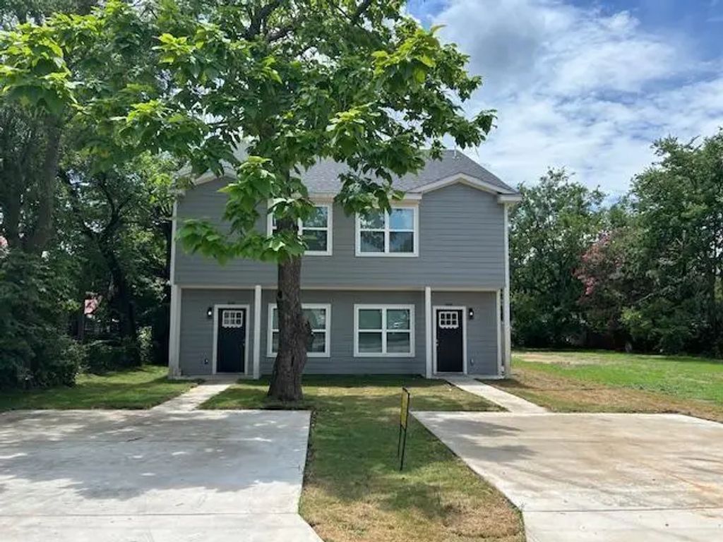 406 E Bonham Street, Tom Bean