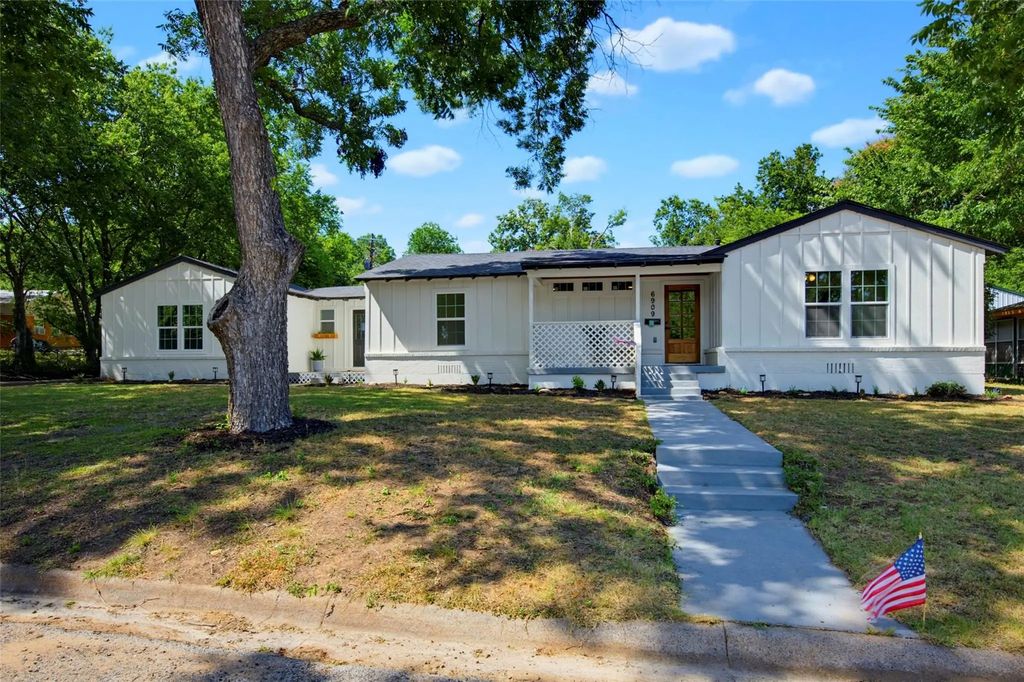 6909 Park Place Drive, Richland Hills
