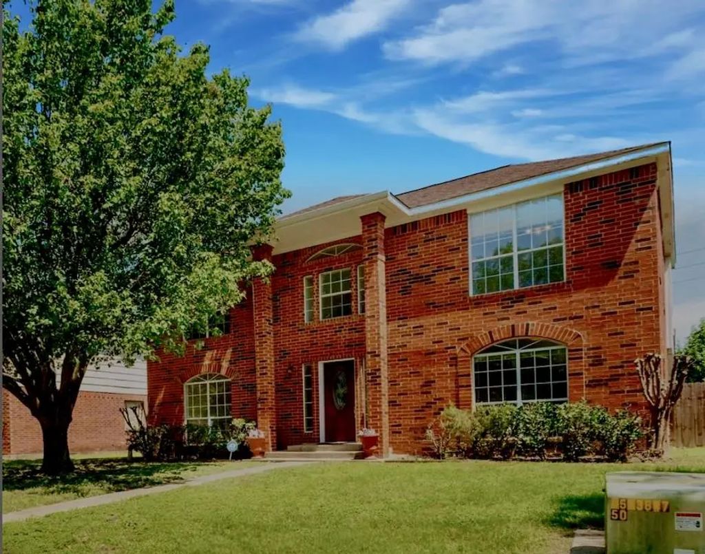 811 Valleycreek Road, Mesquite
