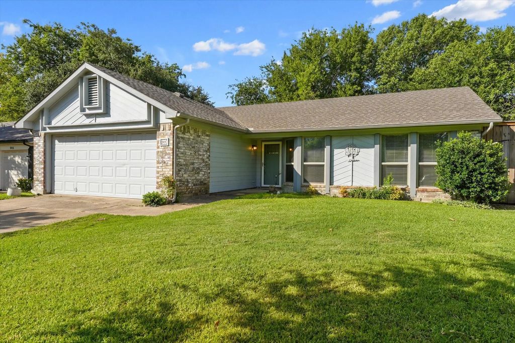 207 Mapleridge Drive, Rockwall