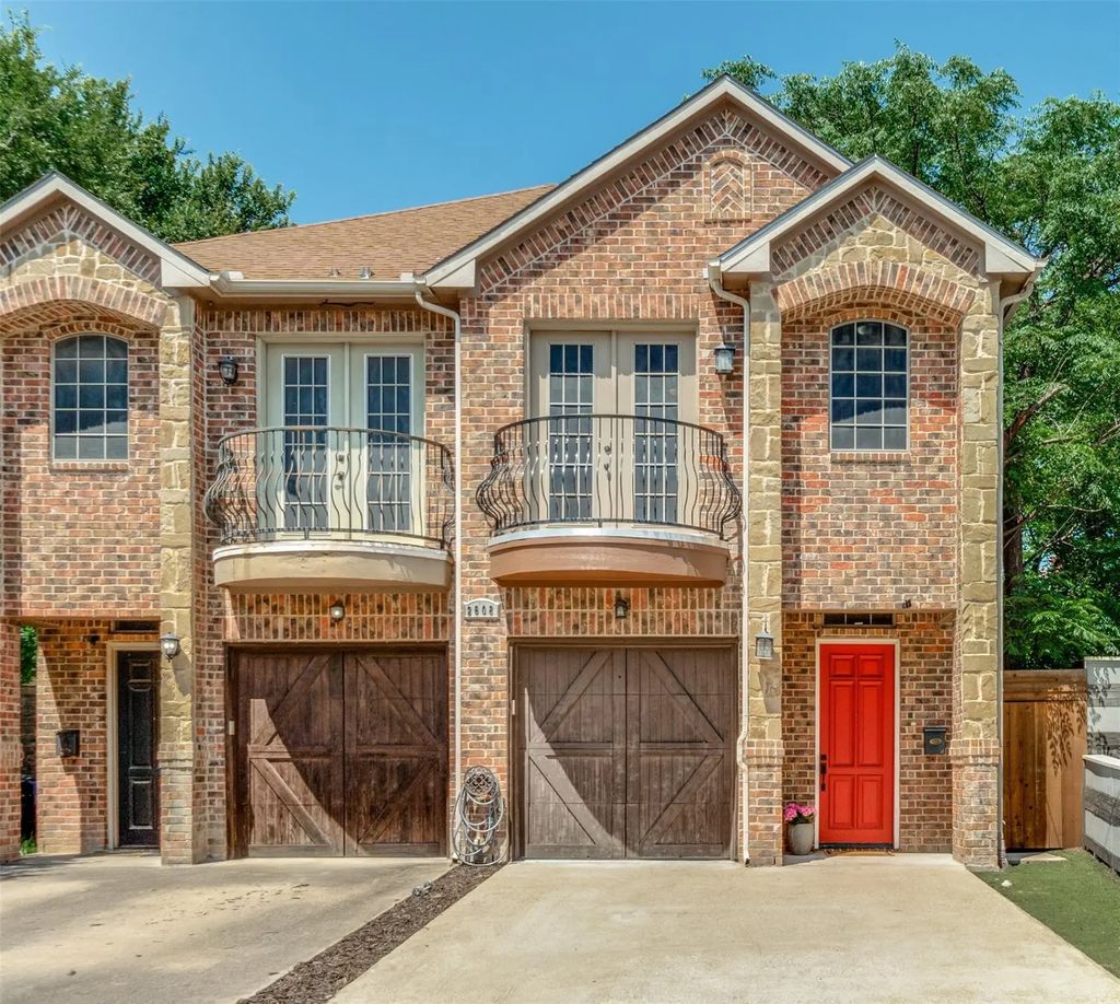 2608 N Garrett Avenue B, Dallas