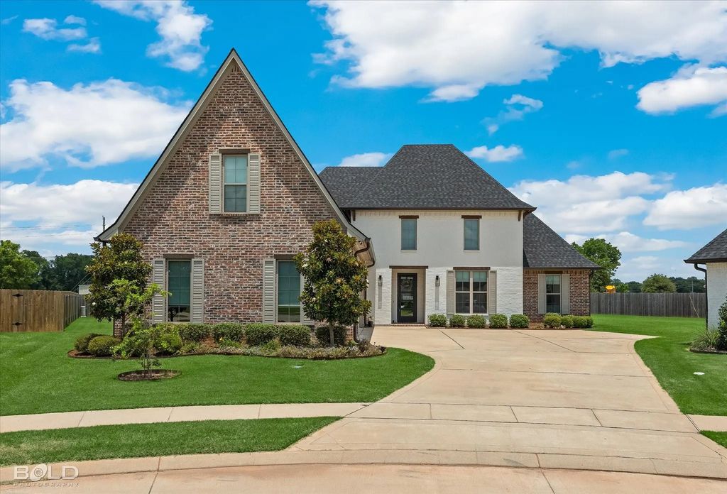 176 N Canal Drive, Bossier City