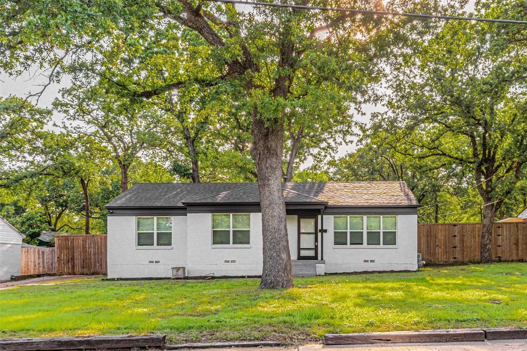721 Bowman Street, Irving