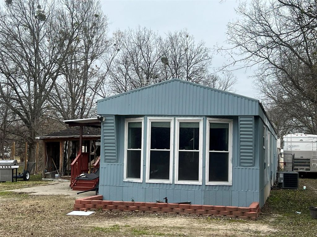1012 Redoak Drive, West Tawakoni