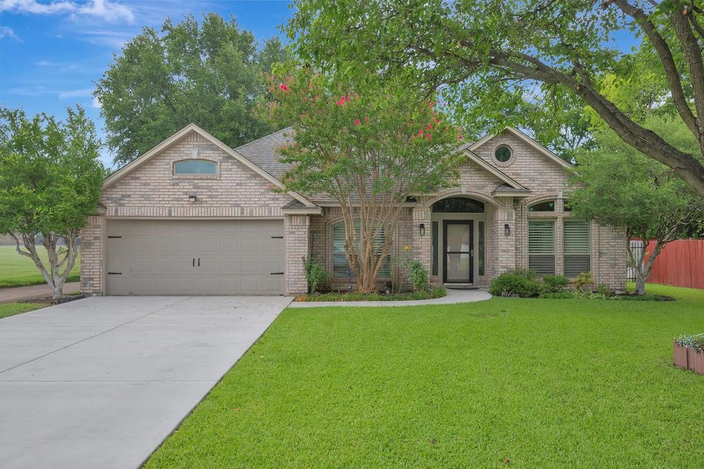 4731 Saddlebrook Drive, Benbrook