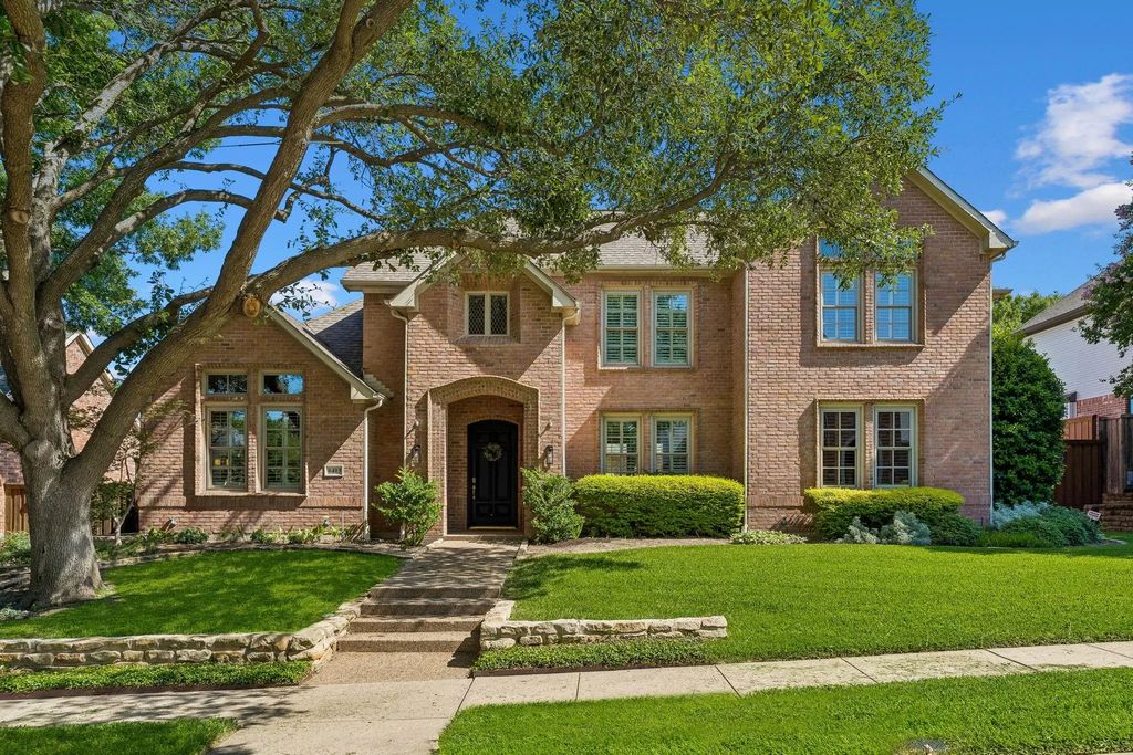 6413 Vicki Lane, Plano