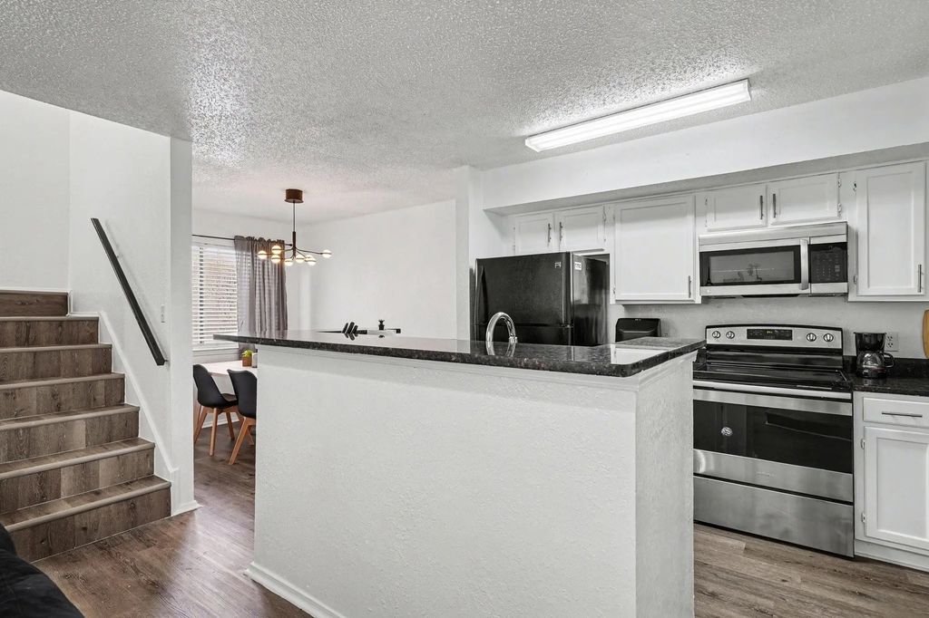 2304 Balsam Drive E203, Arlington