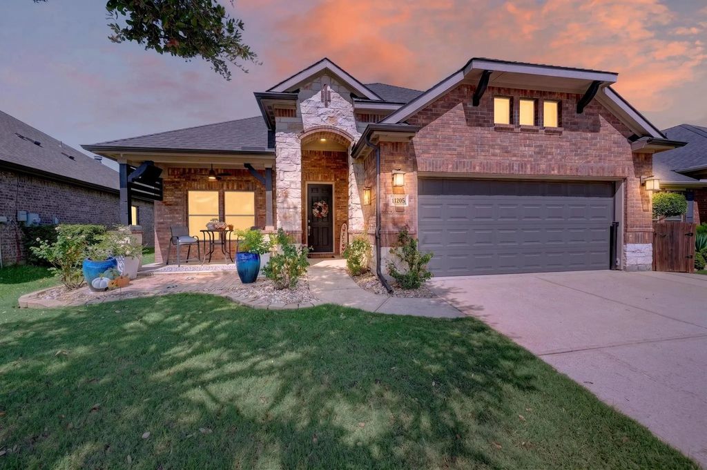 11205 Gibbons Creek Drive, Frisco