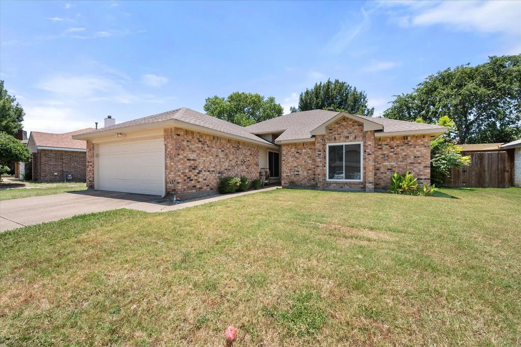 4959 Shady Oak Trail, Grand Prairie