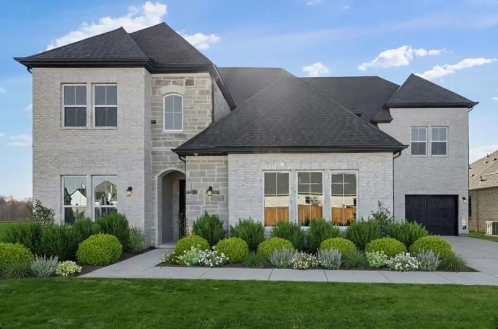 1612 Yellow Rose Road, Celina