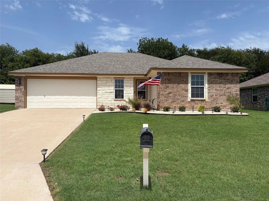 3011 Cricket Drive, Bellmead