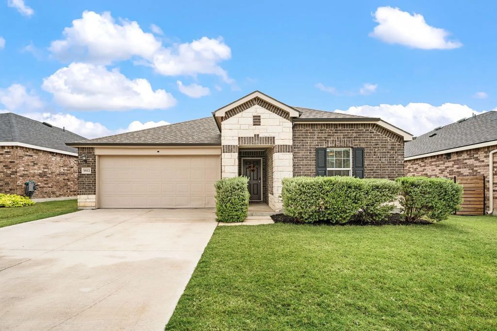9112 Lookout Point, Fort Worth