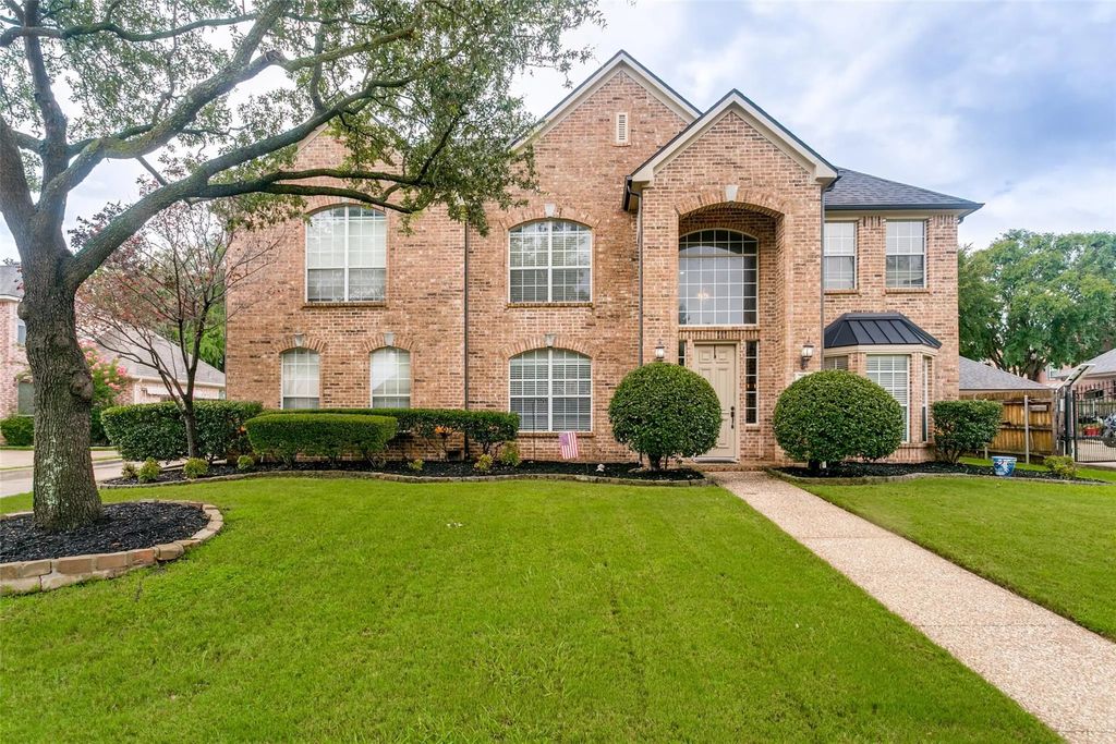 2307 Still Point Lane, Colleyville