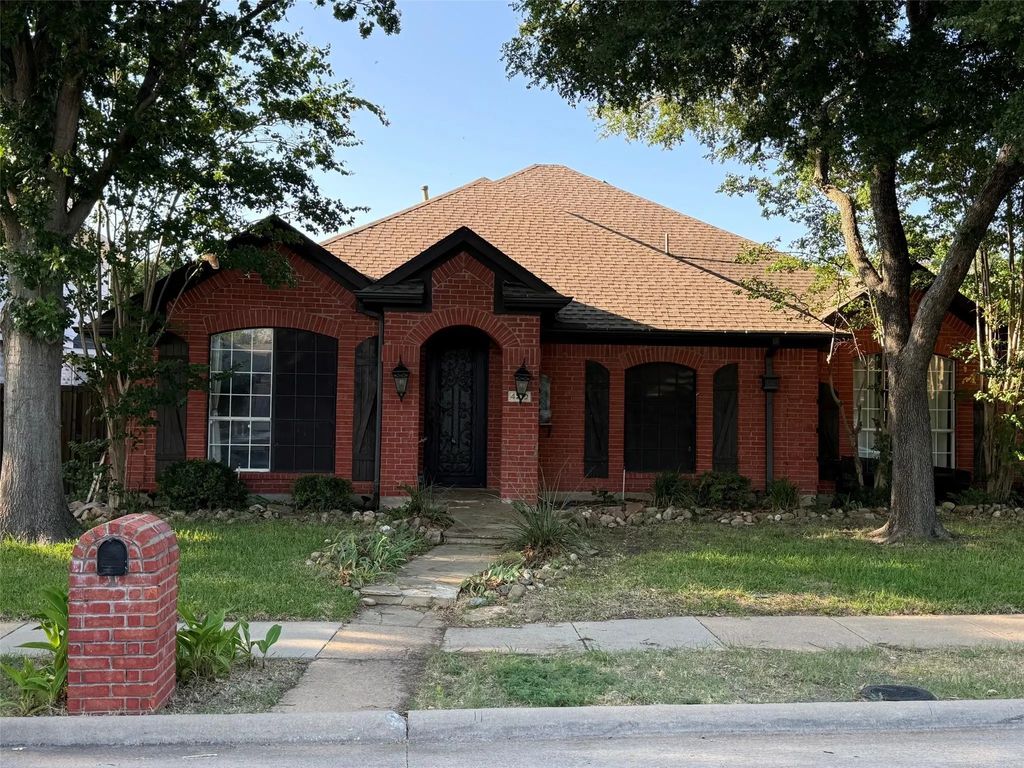 4210 Honeysuckle Drive, McKinney