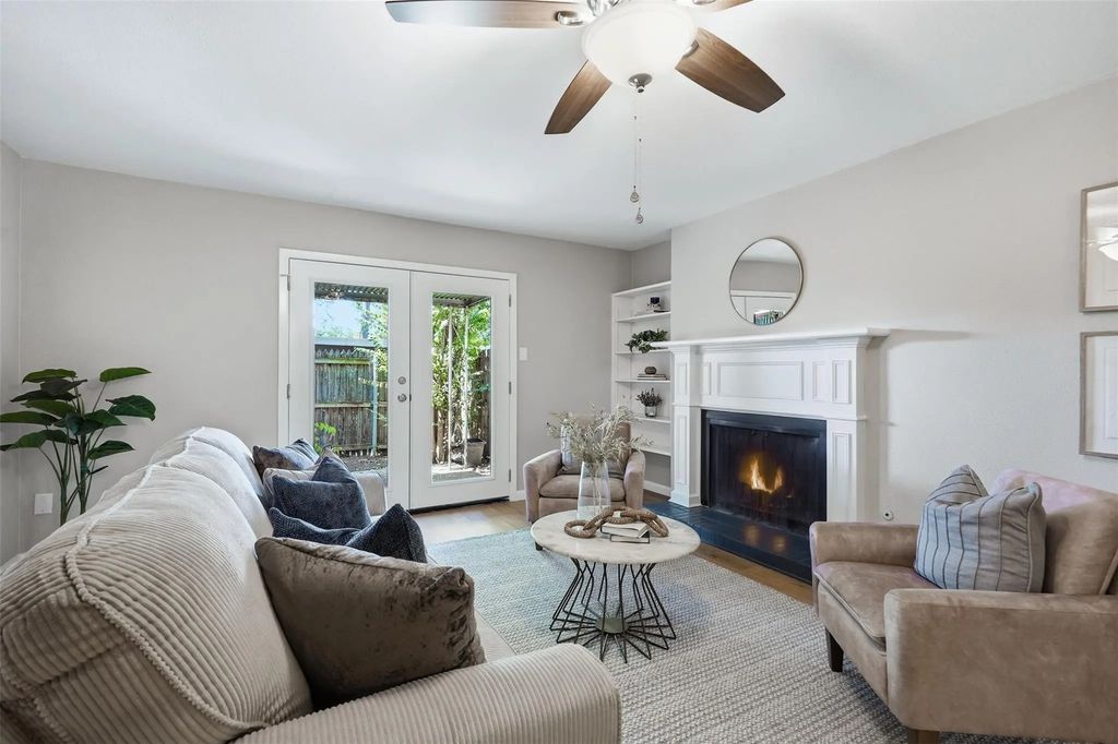 1401 Forest Edge Drive 8, Arlington
