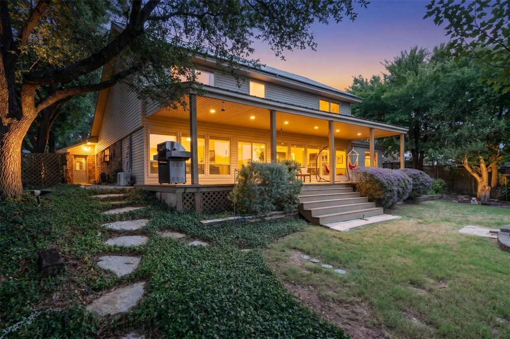 9302 Ravenswood Road, Granbury