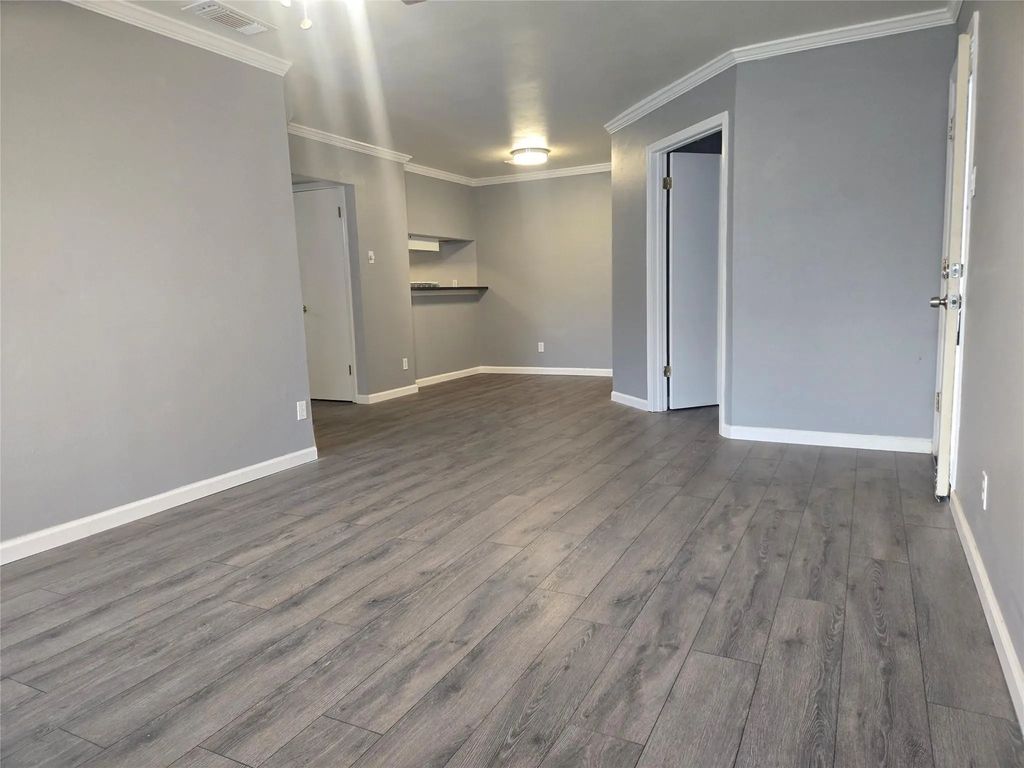 18333 Roehampton Drive 1422, Dallas
