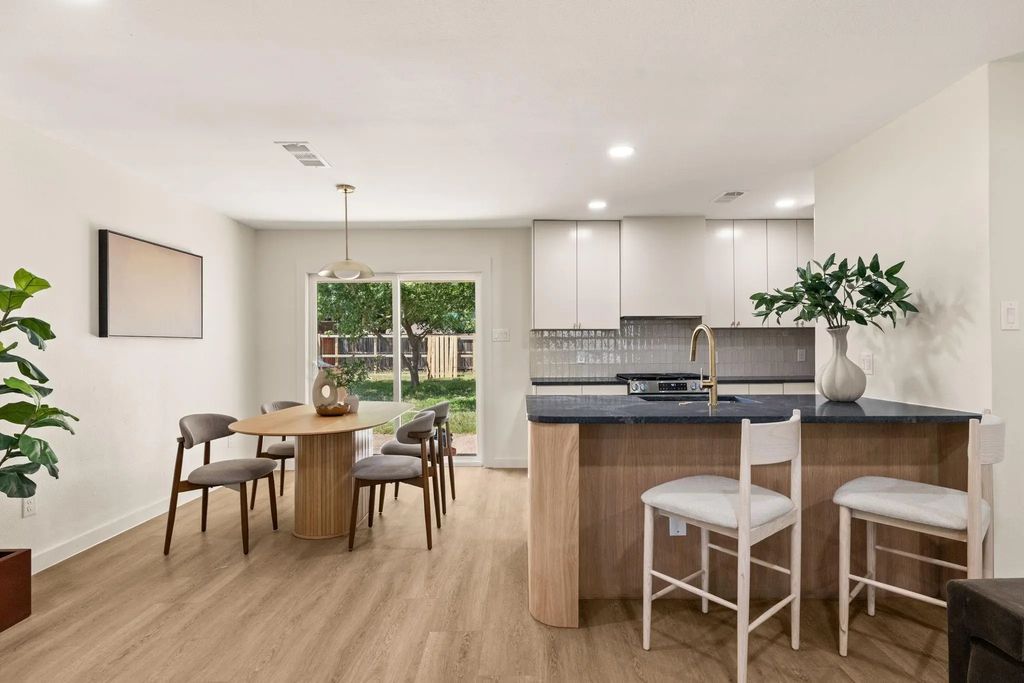3161 Longmeade Drive, Farmers Branch
