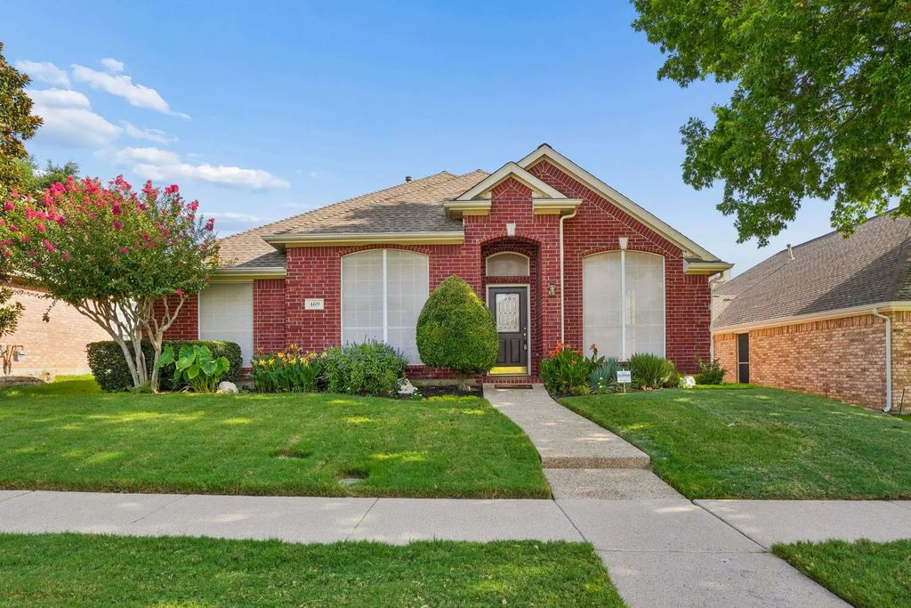 469 Crestview Point Drive, Lewisville