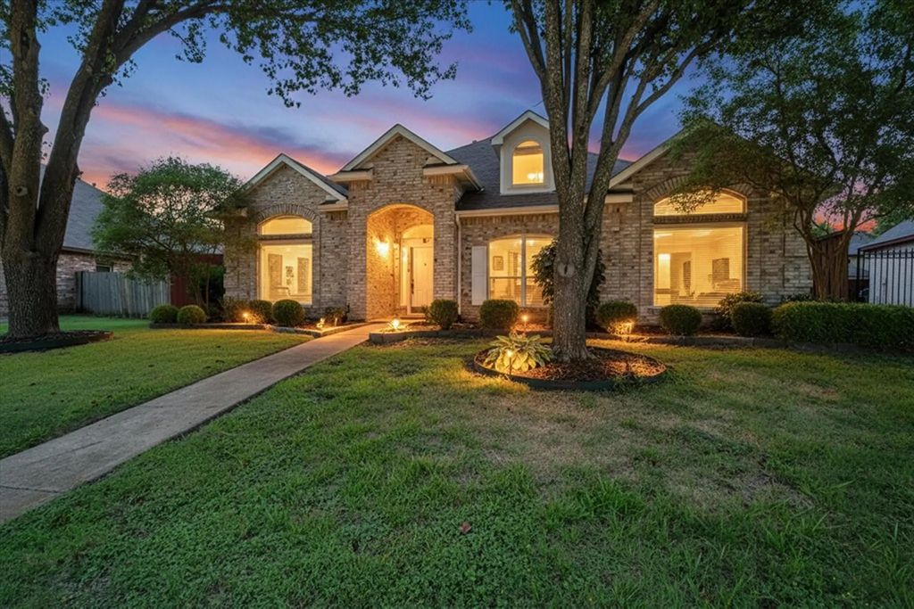 1132 Devonshire Drive, DeSoto