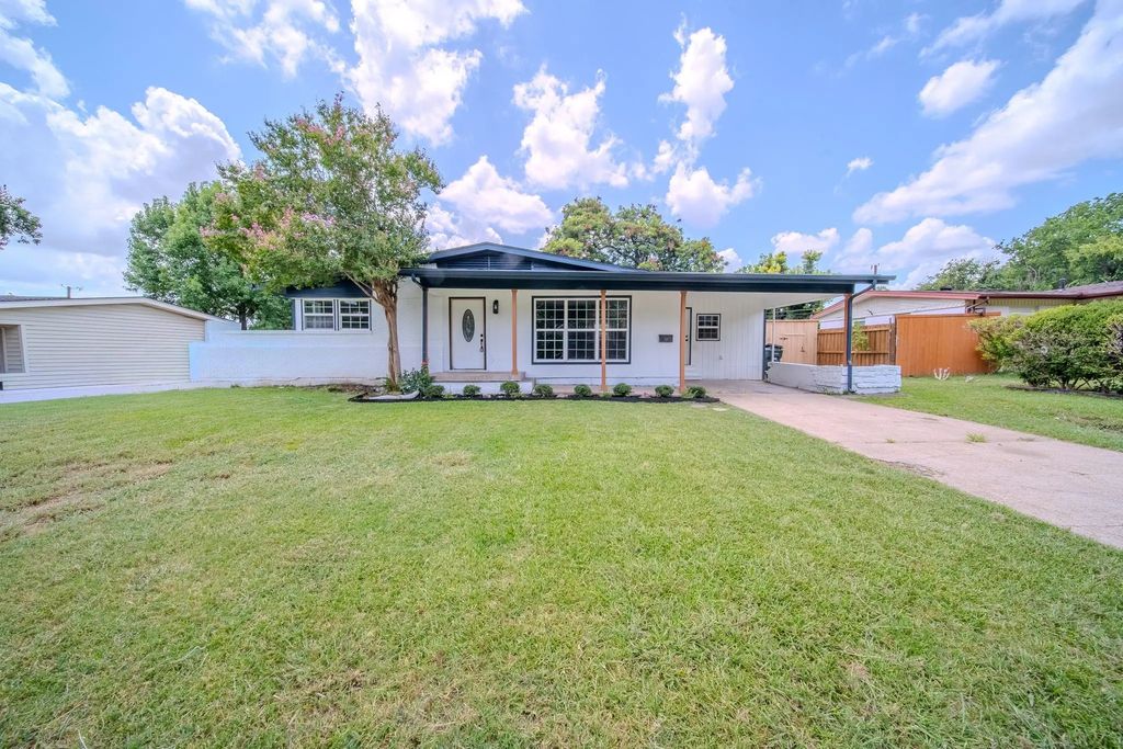 920 Treasure Road, Garland
