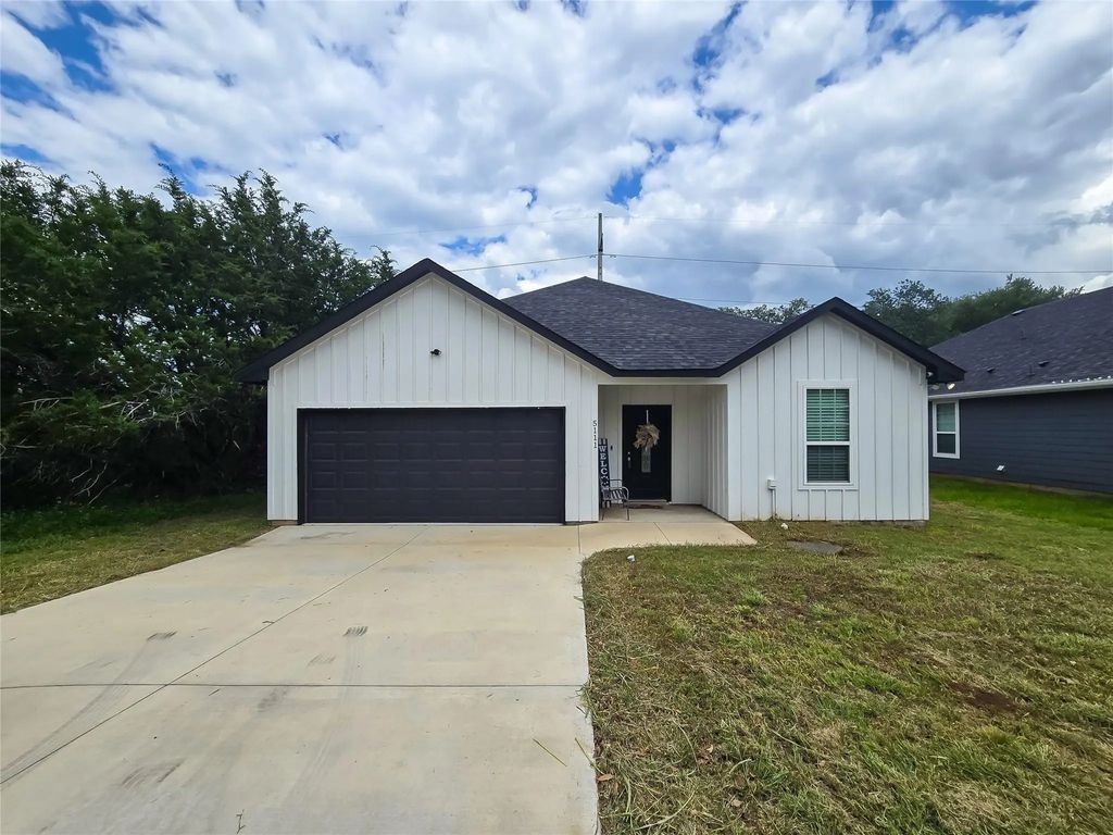 5111 San Marcos Court, Granbury