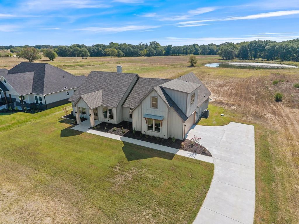 14740 County Road 355, Terrell