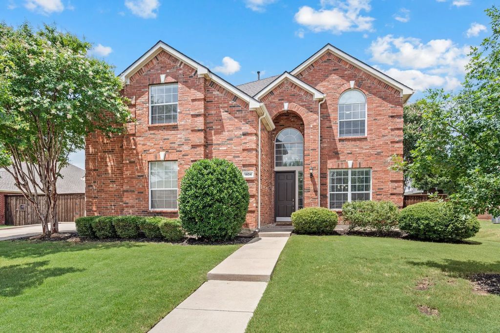 1404 Big Falls Drive, Flower Mound
