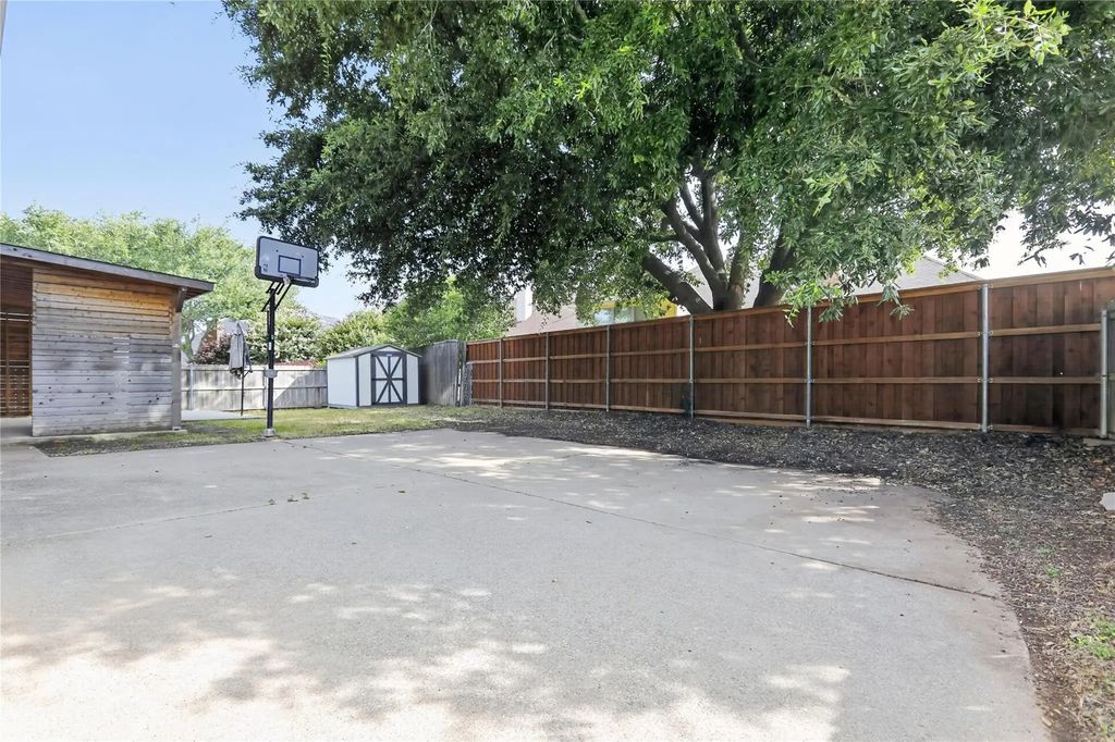 3909 Tuscany Court, Arlington