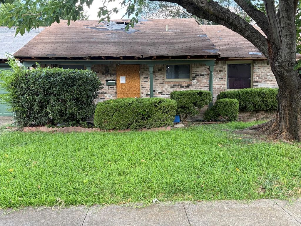 1605 Acosta Street, Grand Prairie
