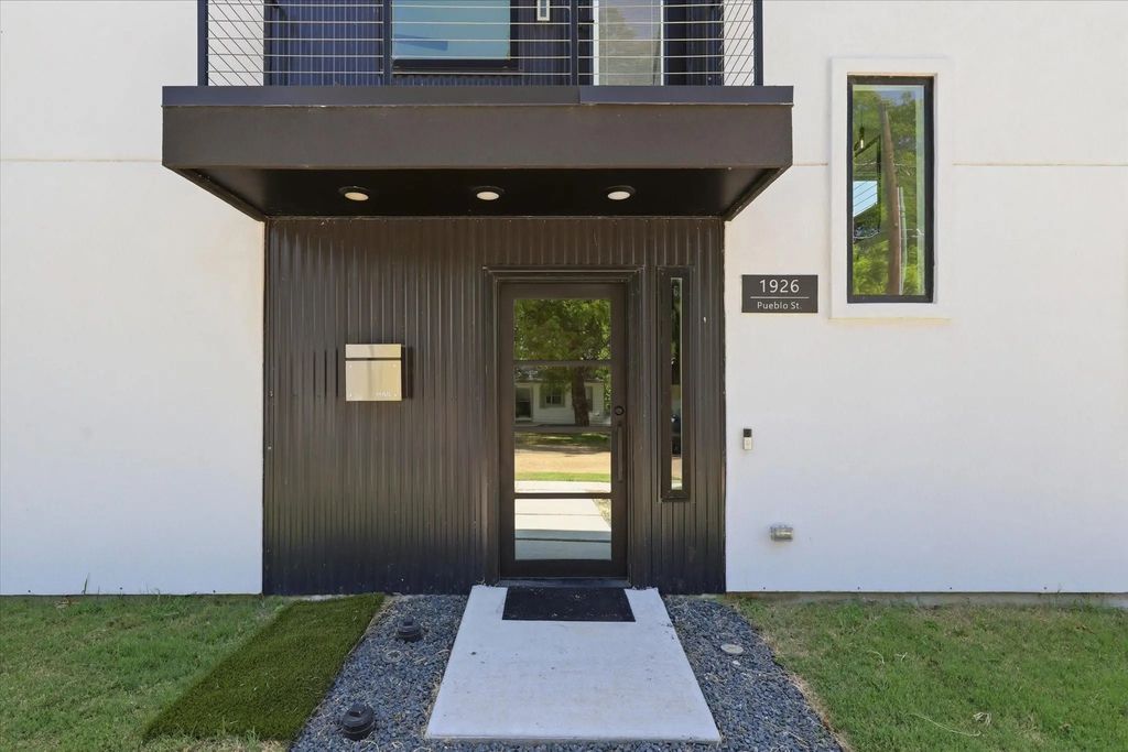 1926 Pueblo Street, Dallas