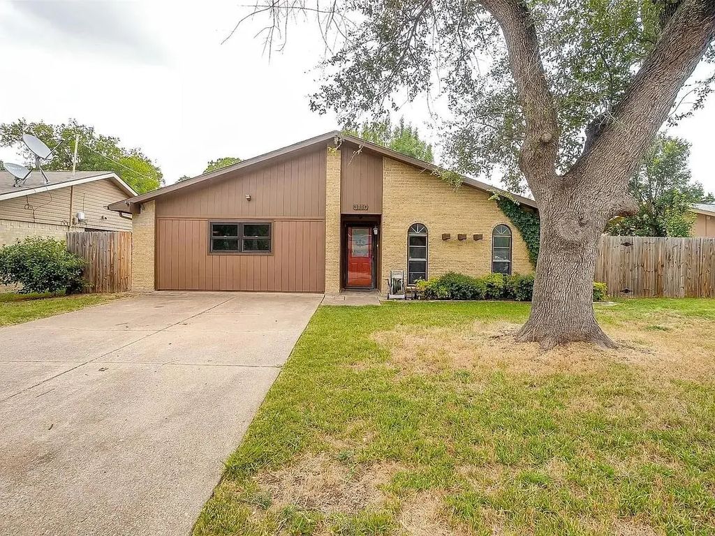 3110 Edelweiss Drive, Grand Prairie