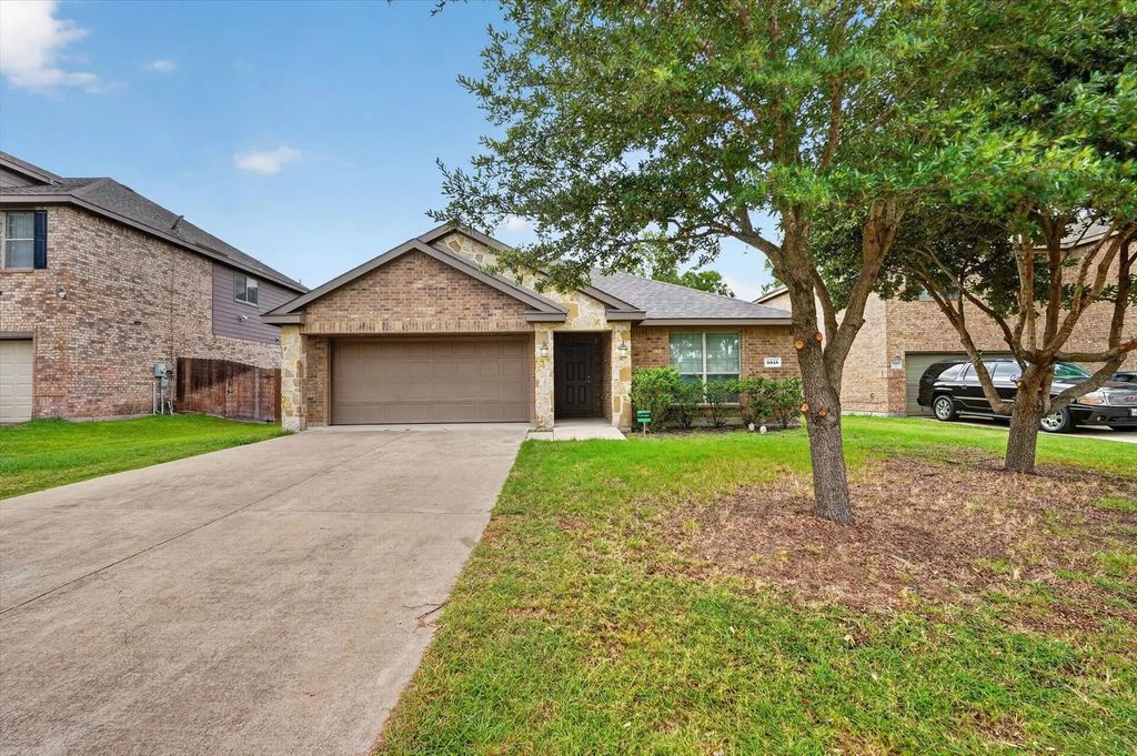 3015 Briarbrook Drive, Seagoville