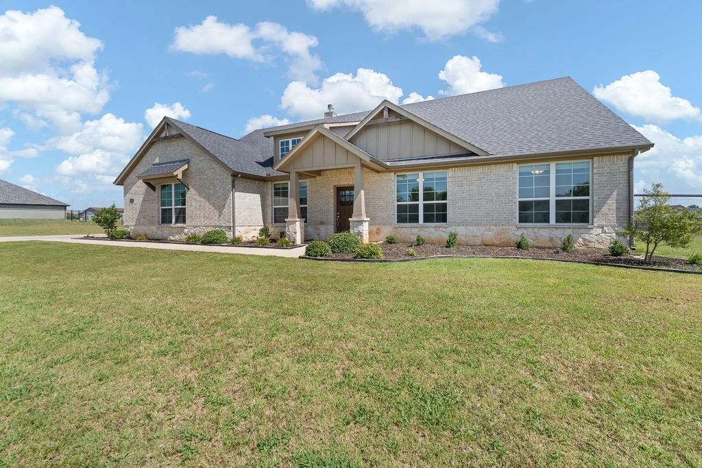 6304 Rustic Edge Street, Godley