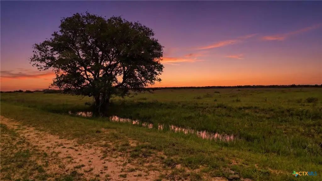 Tbd Fm 530, Hallettsville