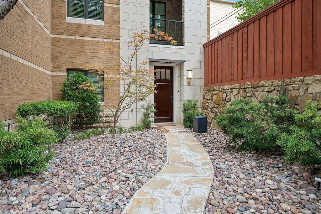 3210 Carlisle Street 34, Dallas
