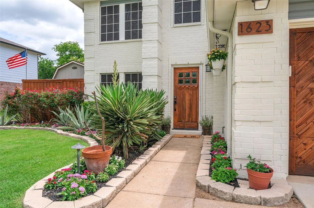 1623 Spinnaker Way, Wylie