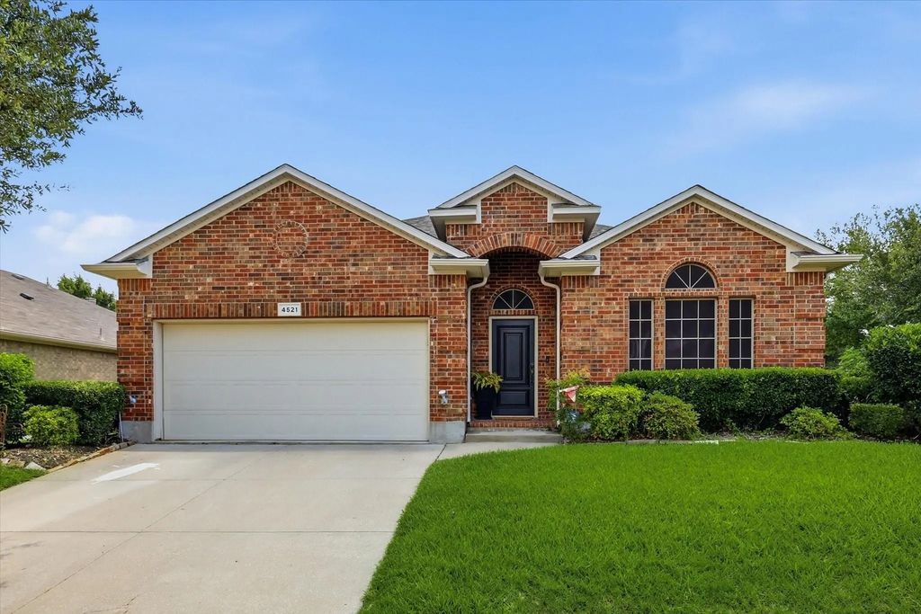 4521 Shagbark Drive, Denton