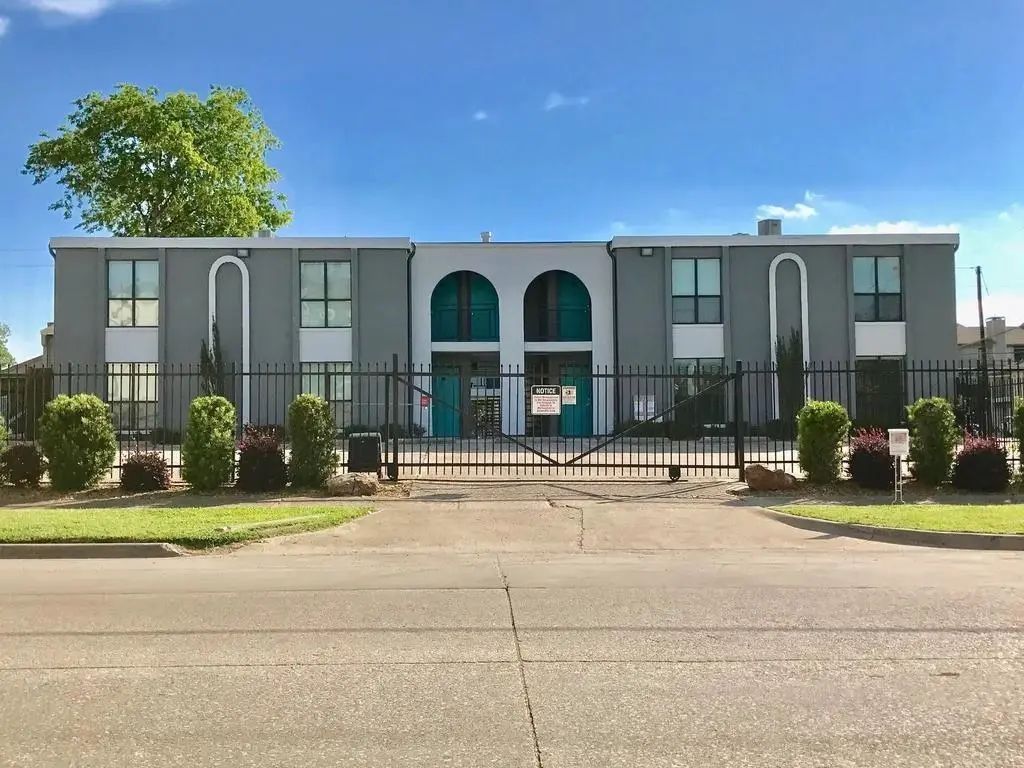 2106 Bennett Avenue 207, Dallas