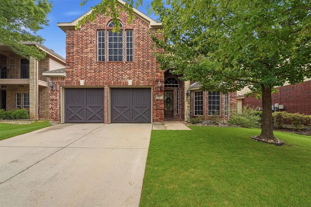 9117 Silsby Drive, Fort Worth