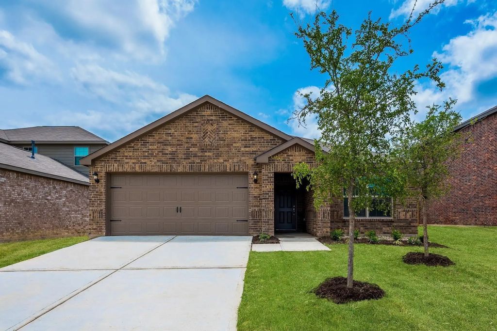 303 Tidwell Drive, Ferris