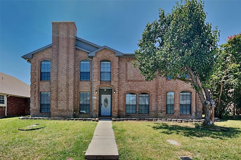 928 Fenimore Drive, Lewisville