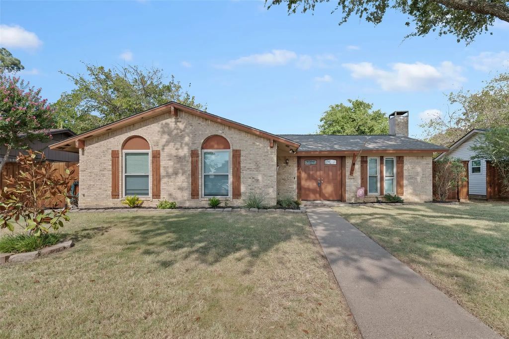 5514 Bishop Court, Lake Dallas