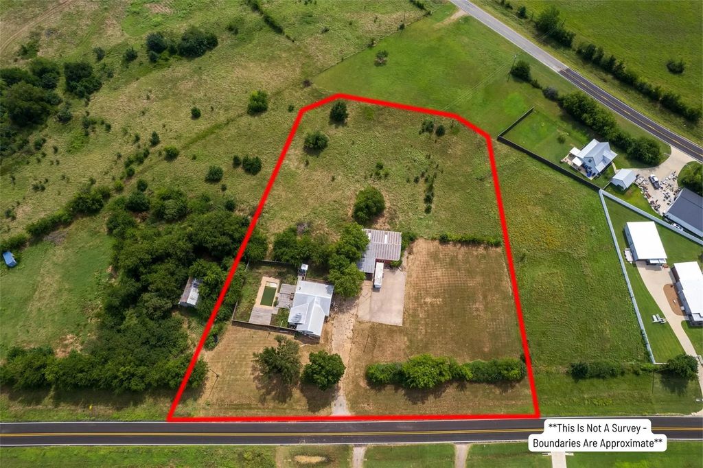 1700 Airport Road, Sulphur Springs